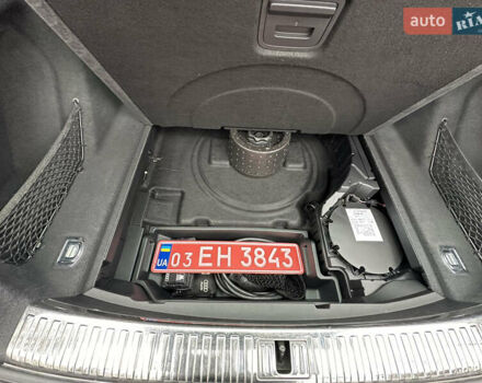 Синій Ауді E-Tron, об'ємом двигуна 0 л та пробігом 165 тис. км за 25900 $, фото 56 на Automoto.ua