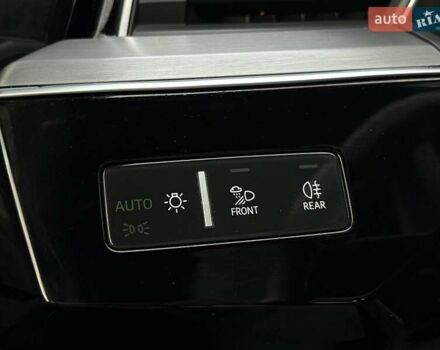 Синий Ауди E-Tron, объемом двигателя 0 л и пробегом 119 тыс. км за 29500 $, фото 52 на Automoto.ua