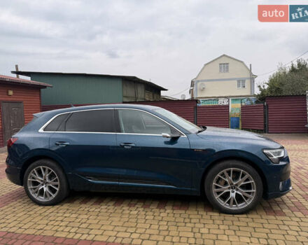 Синий Ауди E-Tron, объемом двигателя 0 л и пробегом 80 тыс. км за 33000 $, фото 5 на Automoto.ua