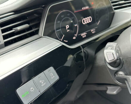 Синій Ауді E-Tron, об'ємом двигуна 0 л та пробігом 165 тис. км за 25900 $, фото 39 на Automoto.ua