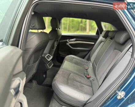 Синій Ауді E-Tron, об'ємом двигуна 0 л та пробігом 165 тис. км за 24900 $, фото 45 на Automoto.ua