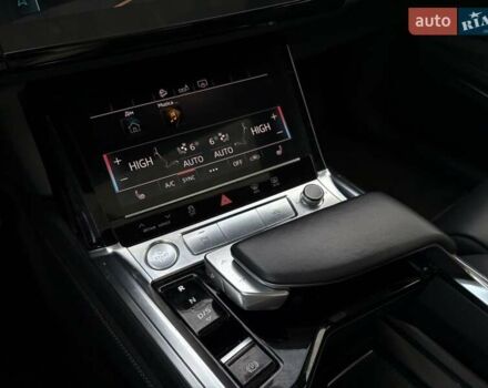Синий Ауди E-Tron, объемом двигателя 0 л и пробегом 119 тыс. км за 29500 $, фото 49 на Automoto.ua