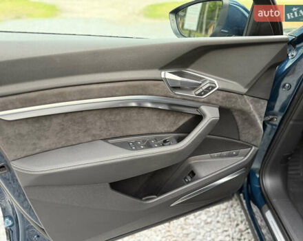 Синій Ауді E-Tron, об'ємом двигуна 0 л та пробігом 165 тис. км за 24900 $, фото 27 на Automoto.ua