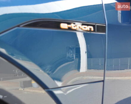 Синий Ауди E-Tron, объемом двигателя 0 л и пробегом 79 тыс. км за 34000 $, фото 20 на Automoto.ua