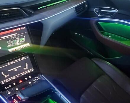 Синий Ауди E-Tron, объемом двигателя 0 л и пробегом 85 тыс. км за 36500 $, фото 66 на Automoto.ua