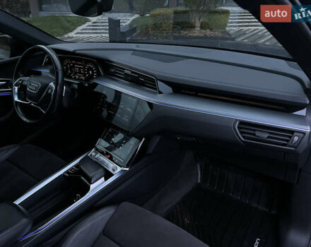 Синій Ауді E-Tron, об'ємом двигуна 0 л та пробігом 135 тис. км за 25800 $, фото 69 на Automoto.ua
