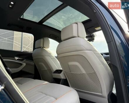 Синий Ауди E-Tron, объемом двигателя 0 л и пробегом 98 тыс. км за 30500 $, фото 31 на Automoto.ua