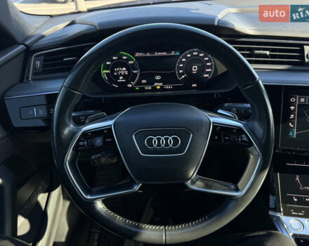 Синий Ауди E-Tron, объемом двигателя 0 л и пробегом 133 тыс. км за 23900 $, фото 65 на Automoto.ua