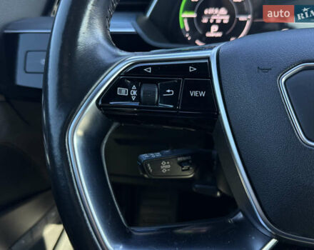 Синий Ауди E-Tron, объемом двигателя 0 л и пробегом 133 тыс. км за 23900 $, фото 56 на Automoto.ua