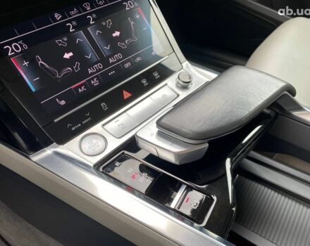 Синий Ауди E-Tron, объемом двигателя 0 л и пробегом 125 тыс. км за 25240 $, фото 39 на Automoto.ua