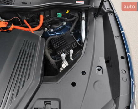 Синий Ауди E-Tron, объемом двигателя 0 л и пробегом 79 тыс. км за 34000 $, фото 123 на Automoto.ua