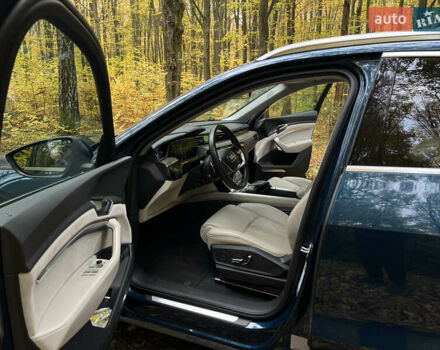 Синий Ауди E-Tron, объемом двигателя 0 л и пробегом 59 тыс. км за 33900 $, фото 2 на Automoto.ua