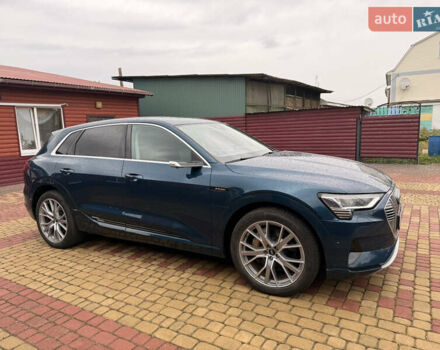 Синий Ауди E-Tron, объемом двигателя 0 л и пробегом 80 тыс. км за 33000 $, фото 4 на Automoto.ua