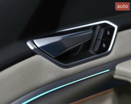 Синий Ауди E-Tron, объемом двигателя 0 л и пробегом 80 тыс. км за 28900 $, фото 69 на Automoto.ua