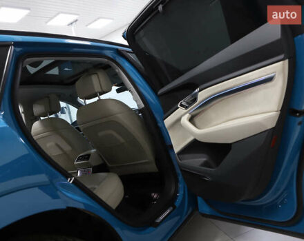 Синий Ауди E-Tron, объемом двигателя 0 л и пробегом 80 тыс. км за 28900 $, фото 125 на Automoto.ua