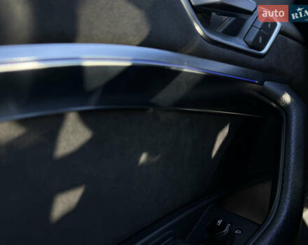 Синий Ауди E-Tron, объемом двигателя 0 л и пробегом 133 тыс. км за 23900 $, фото 61 на Automoto.ua