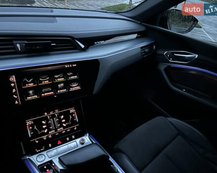 Синій Ауді E-Tron, об'ємом двигуна 0 л та пробігом 135 тис. км за 25800 $, фото 59 на Automoto.ua