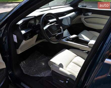 Синий Ауди E-Tron, объемом двигателя 0 л и пробегом 79 тыс. км за 34000 $, фото 70 на Automoto.ua