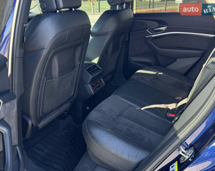 Синий Ауди E-Tron, объемом двигателя 0 л и пробегом 133 тыс. км за 23900 $, фото 39 на Automoto.ua