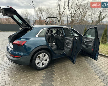 Синий Ауди E-Tron, объемом двигателя 0 л и пробегом 122 тыс. км за 28900 $, фото 14 на Automoto.ua