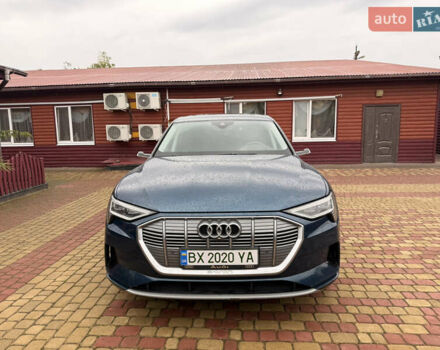 Синий Ауди E-Tron, объемом двигателя 0 л и пробегом 80 тыс. км за 33000 $, фото 2 на Automoto.ua