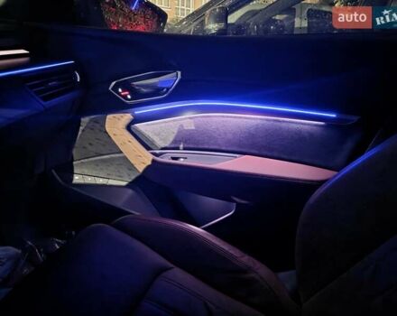 Синій Ауді E-Tron, об'ємом двигуна 0 л та пробігом 67 тис. км за 29799 $, фото 26 на Automoto.ua