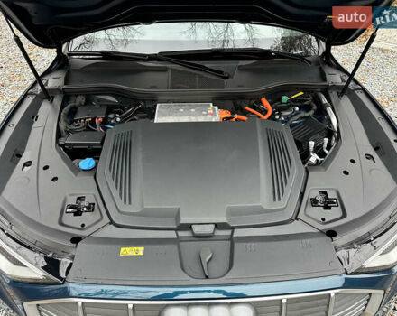 Синій Ауді E-Tron, об'ємом двигуна 0 л та пробігом 165 тис. км за 25900 $, фото 60 на Automoto.ua