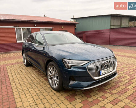 Синий Ауди E-Tron, объемом двигателя 0 л и пробегом 80 тыс. км за 33000 $, фото 3 на Automoto.ua
