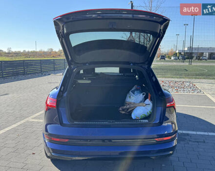 Синий Ауди E-Tron, объемом двигателя 0 л и пробегом 133 тыс. км за 23900 $, фото 36 на Automoto.ua