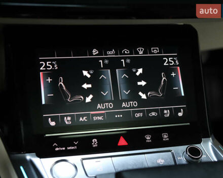 Синий Ауди E-Tron, объемом двигателя 0 л и пробегом 80 тыс. км за 28900 $, фото 94 на Automoto.ua