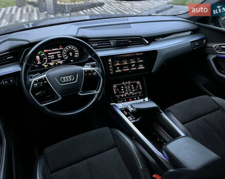 Синій Ауді E-Tron, об'ємом двигуна 0 л та пробігом 135 тис. км за 25800 $, фото 43 на Automoto.ua