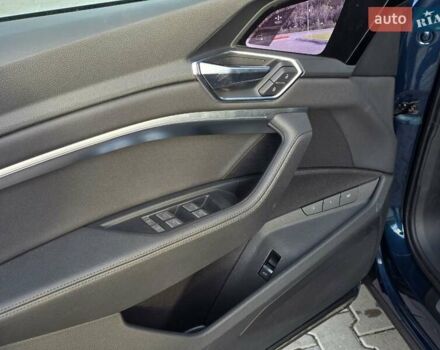 Ауди E-Tron 2019 в Тернополе на Automoto.ua Синий Ауди E-Tron, объемом двигателя 0 л и пробегом 119 тыс. км за 29499 $, фото 30 на Automoto.ua