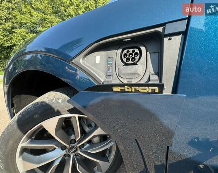Синий Ауди E-Tron, объемом двигателя 0 л и пробегом 112 тыс. км за 29500 $, фото 41 на Automoto.ua
