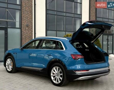 Синий Ауди E-Tron, объемом двигателя 0 л и пробегом 119 тыс. км за 29990 $, фото 18 на Automoto.ua