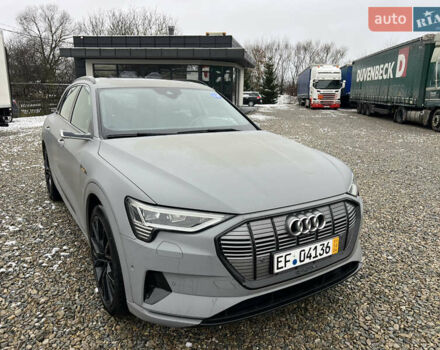 Синий Ауди E-Tron, объемом двигателя 0 л и пробегом 65 тыс. км за 31900 $, фото 3 на Automoto.ua