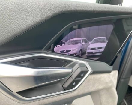 Синий Ауди E-Tron, объемом двигателя 0 л и пробегом 125 тыс. км за 25240 $, фото 17 на Automoto.ua