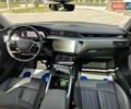 Ауді E-Tron 2019 у Тернополі на Automoto.ua Синій Ауді E-Tron, об'ємом двигуна 0 л та пробігом 200 тис. км за 21700 $, фото 22 на Automoto.ua