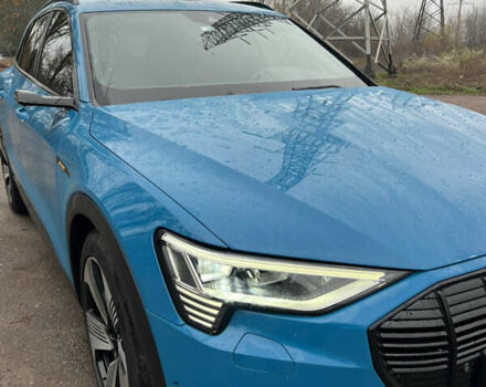 Синий Ауди E-Tron, объемом двигателя 0 л и пробегом 150 тыс. км за 28500 $, фото 1 на Automoto.ua