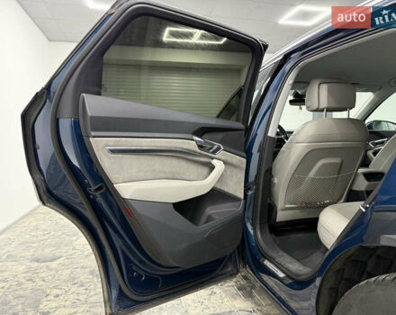 Синій Ауді E-Tron, об'ємом двигуна 0 л та пробігом 113 тис. км за 33000 $, фото 16 на Automoto.ua