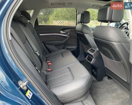 Синий Ауди E-Tron, объемом двигателя 0 л и пробегом 53 тыс. км за 35900 $, фото 149 на Automoto.ua
