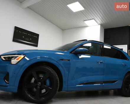 Синий Ауди E-Tron, объемом двигателя 0 л и пробегом 80 тыс. км за 28900 $, фото 23 на Automoto.ua