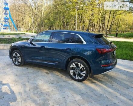 Синій Ауді E-Tron, об'ємом двигуна 0 л та пробігом 57 тис. км за 49900 $, фото 4 на Automoto.ua