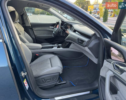 Синий Ауди E-Tron, объемом двигателя 0 л и пробегом 130 тыс. км за 28999 $, фото 31 на Automoto.ua