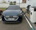 Ауді E-Tron 2019 у Харкові на Automoto.ua Синій Ауді E-Tron, об'ємом двигуна 0 л та пробігом 84 тис. км за 30500 $, фото 2 на Automoto.ua