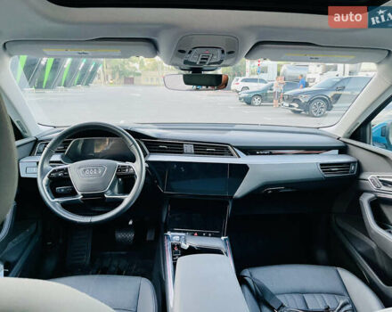 Синій Ауді E-Tron, об'ємом двигуна 0 л та пробігом 97 тис. км за 27900 $, фото 13 на Automoto.ua
