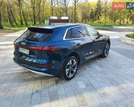 Синий Ауди E-Tron, объемом двигателя 0 л и пробегом 94 тыс. км за 28500 $, фото 8 на Automoto.ua