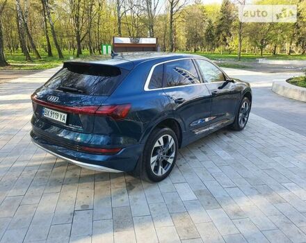 Синій Ауді E-Tron, об'ємом двигуна 0 л та пробігом 57 тис. км за 49900 $, фото 7 на Automoto.ua