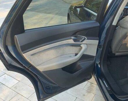 Синий Ауди E-Tron, объемом двигателя 0 л и пробегом 94 тыс. км за 28500 $, фото 56 на Automoto.ua