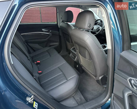 Синий Ауди E-Tron, объемом двигателя 0 л и пробегом 80 тыс. км за 33000 $, фото 69 на Automoto.ua