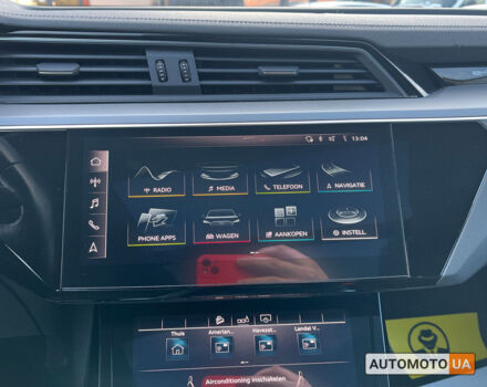 Синий Ауди E-Tron, объемом двигателя 71 л и пробегом 139 тыс. км за 27000 $, фото 15 на Automoto.ua